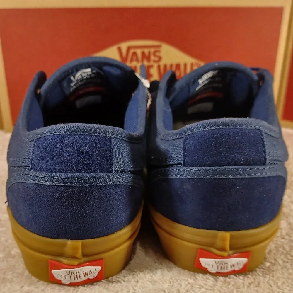 Vans Men's 4.5/Women's 6 Skate Chukka Low Pro Blue Denim/Suede Dark Gum